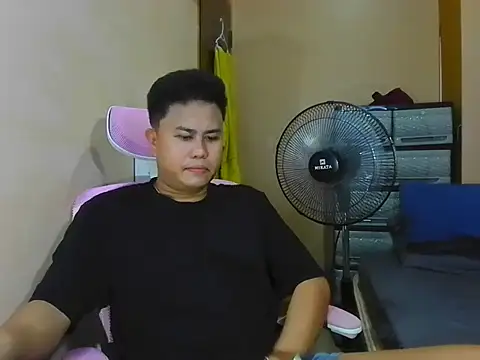 Snapshot of tipsy_butter chatting on May 14, 8:43 am tipsy butter online show from May 14, 8:43 am