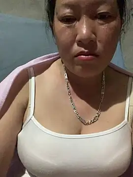 Snapshot of candy-beo chatting on May 9, 2:55 pm candy-beo online show from May 9, 2:55 pm