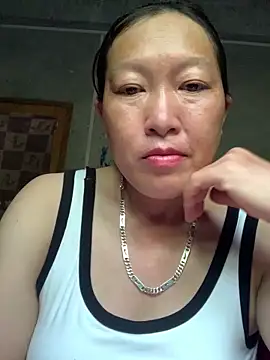 Snapshot of candy-beo chatting on May 17, 5:16 am candy-beo online show from May 17, 5:16 am