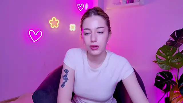 AmeliaCarterr online show from April 6, 2:42 am