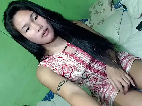 Snapshot of kaycee28 chatting on May 14, 5:42 pm kaycee28 online show from May 14, 5:42 pm