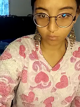 kitsune nyoko online show from April 6, 10:54 pm