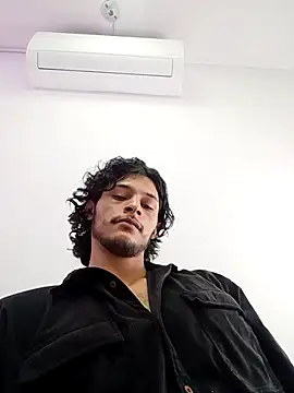 Snapshot of -Apolo_ayala-_- chatting on April 29, 2:21 pm -Apolo ayala- - online show from April 29, 2:21 pm
