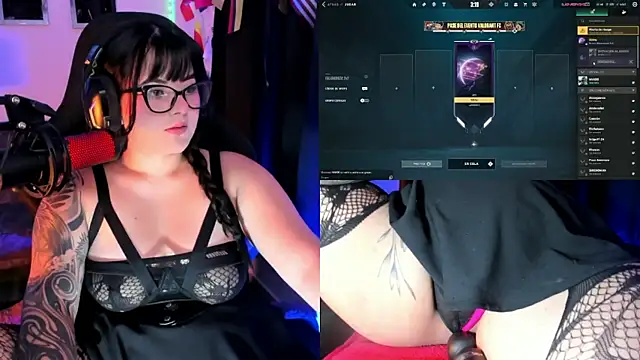 Snapshot of EternaAura_ chatting on July 4, 1:39 pm EternaAura online show from July 4, 1:39 pm