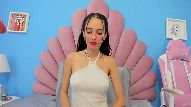 Snapshot of skinny_abby chatting on April 11, 7:45 am skinny abby online show from April 11, 7:45 am