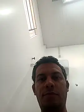 Snapshot of alberto_marques chatting on July 7, 8:13 pm alberto marques online show from July 7, 8:13 pm