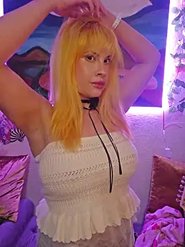 ItsAuroraBorealis online show from June 22, 2:35 am