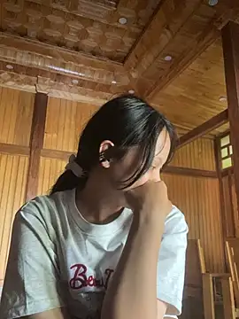 Snapshot of __Sunflower__ chatting on May 15, 11:23 pm Sunflower online show from May 15, 11:23 pm