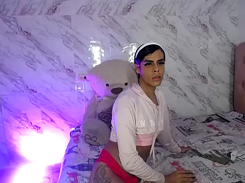 stefani robles online show from April 22, 11:28 pm