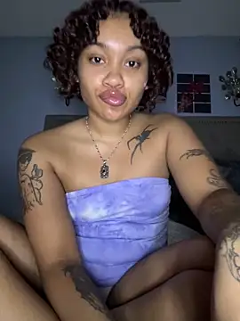 Snapshot of Sickobaby_ chatting on April 10, 6:29 am Sickobaby online show from April 10, 6:29 am