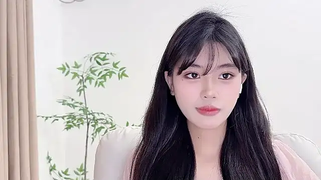 Snapshot of Kitteovo chatting on May 7, 3:12 am Kitteovo online show from May 7, 3:12 am
