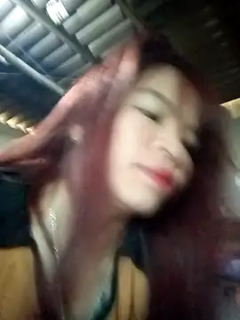 Snapshot of Ffhhqww1 chatting on April 9, 9:26 am Ffhhqww1 online show from April 9, 9:26 am