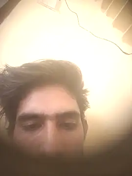 Snapshot of iztentacion chatting on April 5, 9:28 am iztentacion online show from April 5, 9:28 am