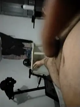 Snapshot of Yovanymartinez chatting on April 16, 4:35 am Yovanymartinez online show from April 16, 4:35 am