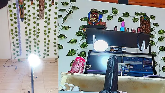 Snapshot of peachy__baby chatting on April 23, 11:09 am peachy baby online show from April 23, 11:09 am