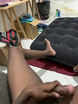 Snapshot of kcetepreto chatting on April 8, 2:44 am kcetepreto online show from April 8, 2:44 am