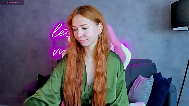 Snapshot of Sienna_Nyx chatting on June 29, 9:15 am Sienna Nyx online show from June 29, 9:15 am