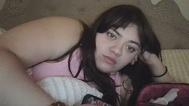 Snapshot of viennaavisabella chatting on April 6, 8:04 am viennaavisabella online show from April 6, 8:04 am