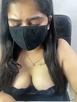 Snapshot of sarasofiaa_ chatting on May 20, 3:51 pm sarasofiaa online show from May 20, 3:51 pm