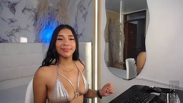 Snapshot of Taliasweet chatting on May 14, 7:42 pm Taliasweet online show from May 14, 7:42 pm