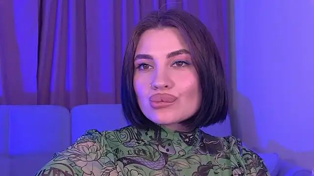 AdrianaToress online show from May 27, 2:08 am