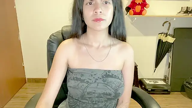 Snapshot of _Oxxme chatting on June 22, 3:25 am Oxxme online show from June 22, 3:25 am