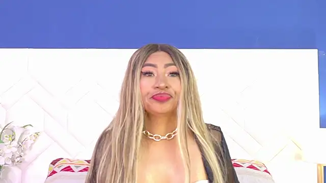 Snapshot of Kiara_Parker_ chatting on May 3, 5:19 pm Kiara Parker online show from May 3, 5:19 pm