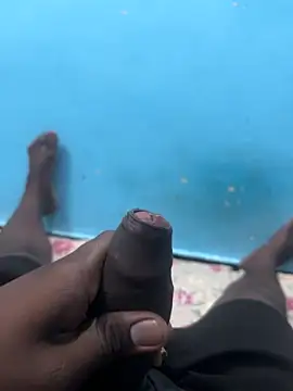 Snapshot of telugu_black_cock chatting on April 16, 11:00 am telugu black cock online show from April 16, 11:00 am