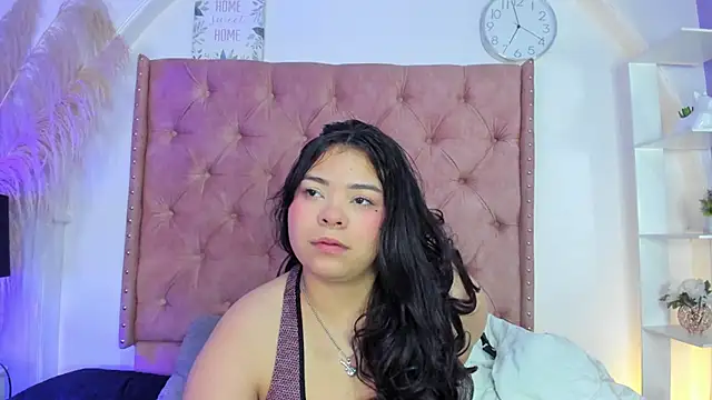 Snapshot of ROSELEI_ chatting on June 15, 9:22 am ROSELEI online show from June 15, 9:22 am