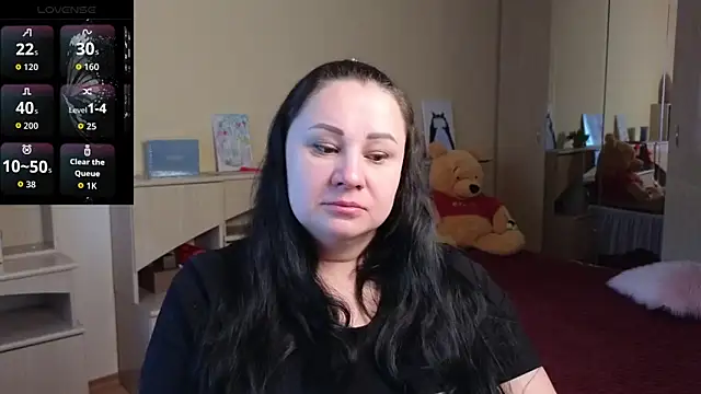 Snapshot of Mia_Misteryy chatting on April 13, 9:15 am Mia Misteryy online show from April 13, 9:15 am