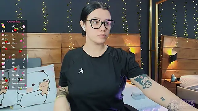 aria bloomer online show from April 27, 7:23 pm
