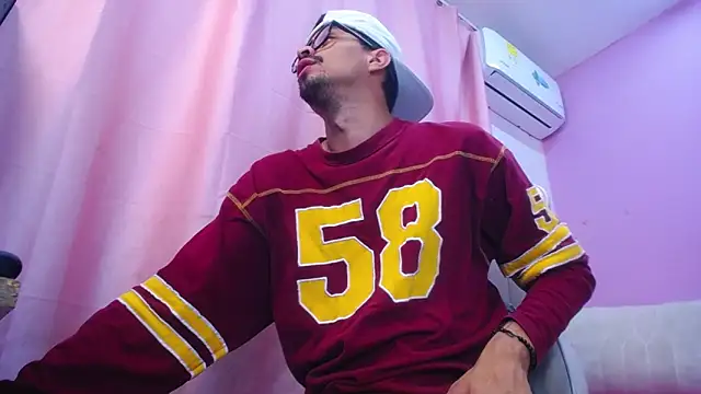 Amir guy  online show from April 9, 2:11 pm