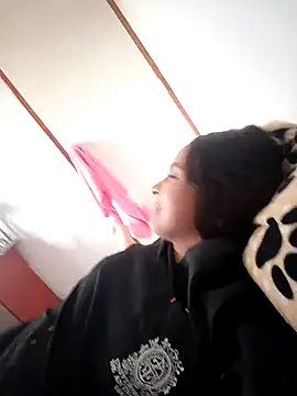 Snapshot of Sexy_cloee_outdoors chatting on April 8, 5:57 pm Sexy cloee outdoors online show from April 8, 5:57 pm