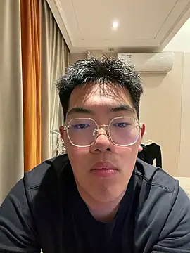 Snapshot of sunsinedadada chatting on April 10, 12:21 pm sunsinedadada online show from April 10, 12:21 pm