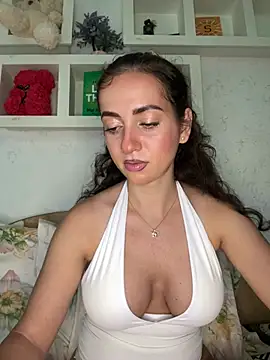 Snapshot of KarolDolly05 chatting on July 1, 1:02 pm KarolDolly05 online show from July 1, 1:02 pm