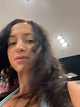 Snapshot of KarolDolly05 chatting on July 8, 4:55 pm KarolDolly05 online show from July 8, 4:55 pm