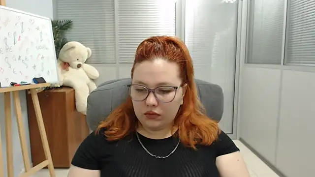 Snapshot of Aillia-Rous chatting on June 23, 6:33 am Aillia-Rous online show from June 23, 6:33 am