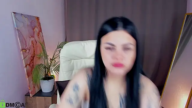 Snapshot of Oliviabagheera chatting on April 13, 4:07 am Oliviabagheera online show from April 13, 4:07 am