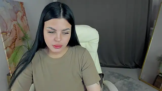 Snapshot of Oliviabagheera chatting on April 16, 4:13 am Oliviabagheera online show from April 16, 4:13 am