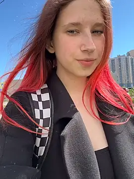 Snapshot of michelle_lovique chatting on May 8, 9:25 am michelle lovique online show from May 8, 9:25 am