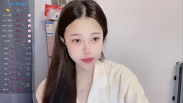 Snapshot of KaKa-01 chatting on July 12, 2:02 am KaKa-01 online show from July 12, 2:02 am