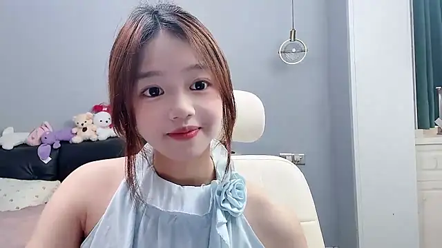 Lilababy00 online show from May 15, 3:13 am