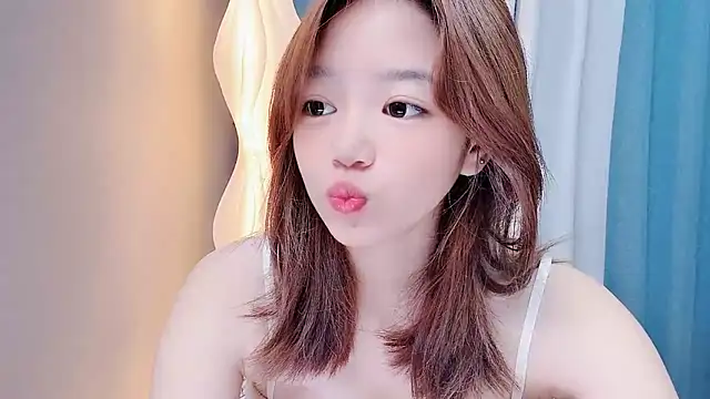 Snapshot of Lilababy00 chatting on July 6, 4:09 am Lilababy00 online show from July 6, 4:09 am