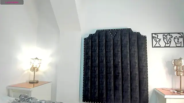 Snapshot of medoly03 chatting on April 25, 1:41 pm medoly03 online show from April 25, 1:41 pm