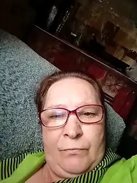 Snapshot of IngaLuna48 chatting on April 12, 12:43 pm IngaLuna48 online show from April 12, 12:43 pm