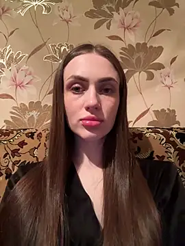 Snapshot of AlinaLove3213 chatting on April 11, 6:01 pm AlinaLove3213 online show from April 11, 6:01 pm