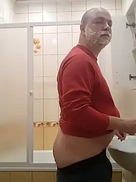 Snapshot of Luceriusbigass chatting on March 8, 6:58 pm Luceriusbigass online show from March 8, 6:58 pm