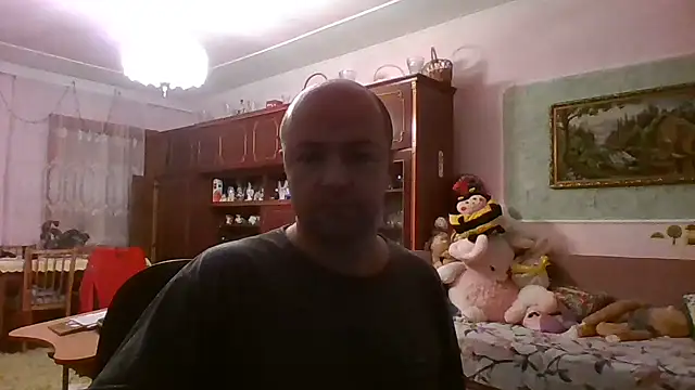 Snapshot of Luceriusbigass chatting on November 5, 6:30 pm Luceriusbigass online show from November 5, 6:30 pm