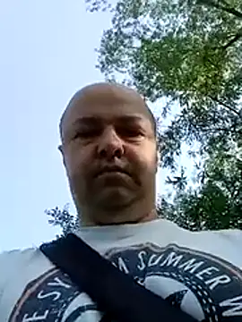 Snapshot of Luceriusbigass chatting on June 26, 5:01 am Luceriusbigass online show from June 26, 5:01 am