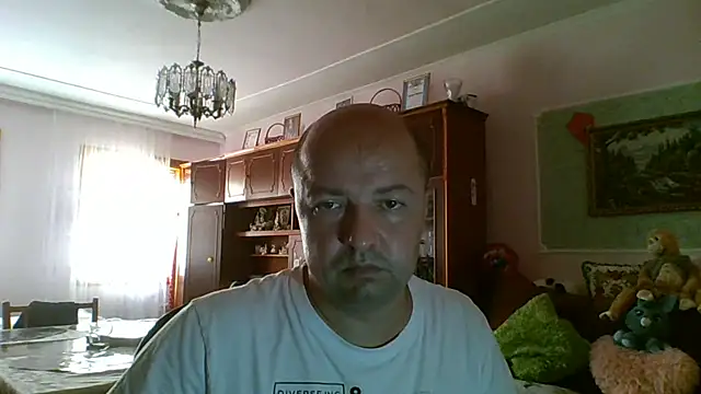 Snapshot of Luceriusbigass chatting on June 30, 10:05 am Luceriusbigass online show from June 30, 10:05 am